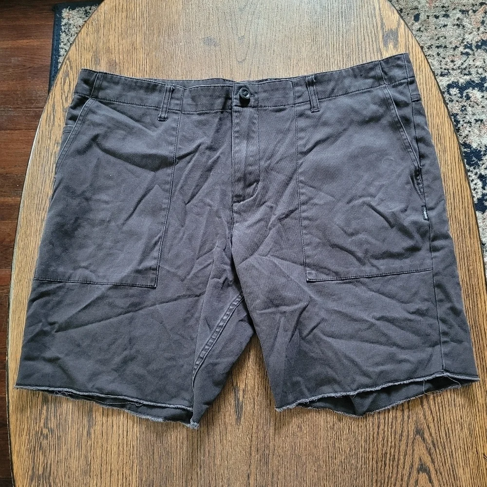 O'Neill Black Raw Hem Standard Fit Shorts Size Men's 40